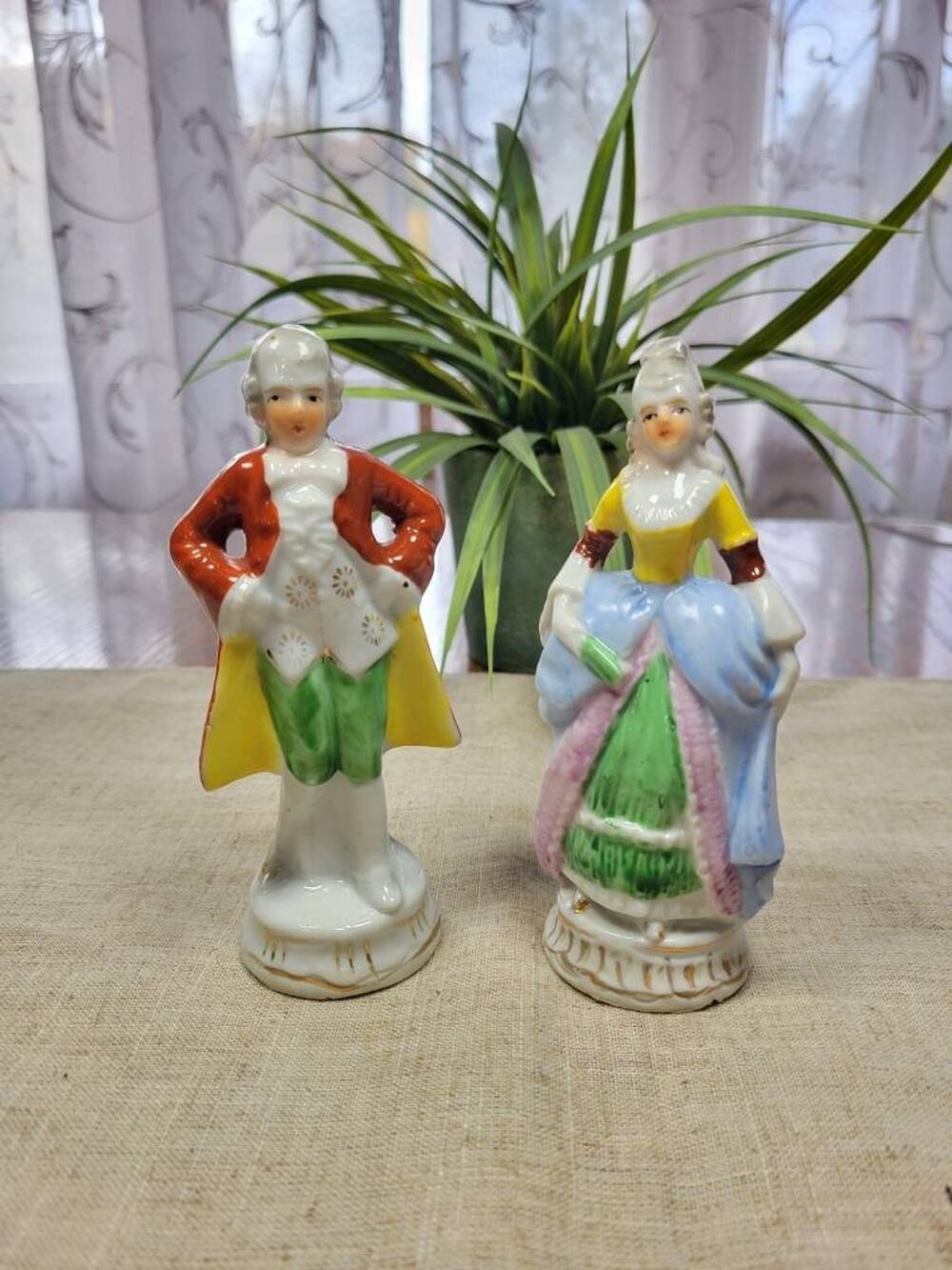 Vintage Porcelain Colonial Couple Figurines Set Made In Japan Victorian
